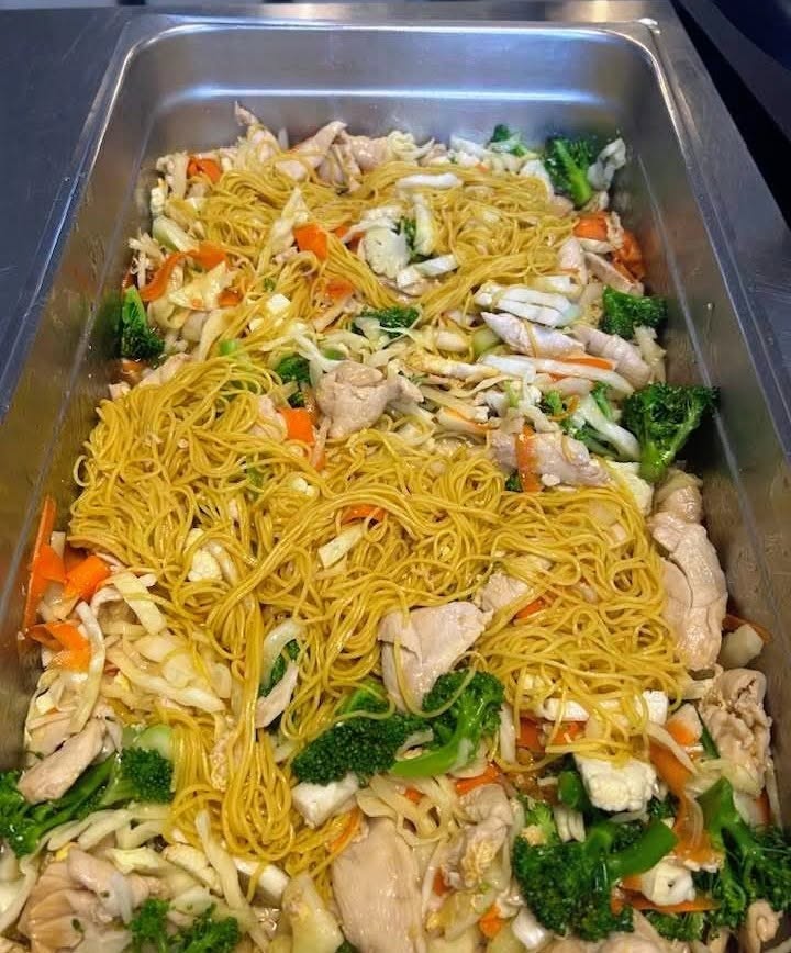 Stegte nudler, klar som takeaway